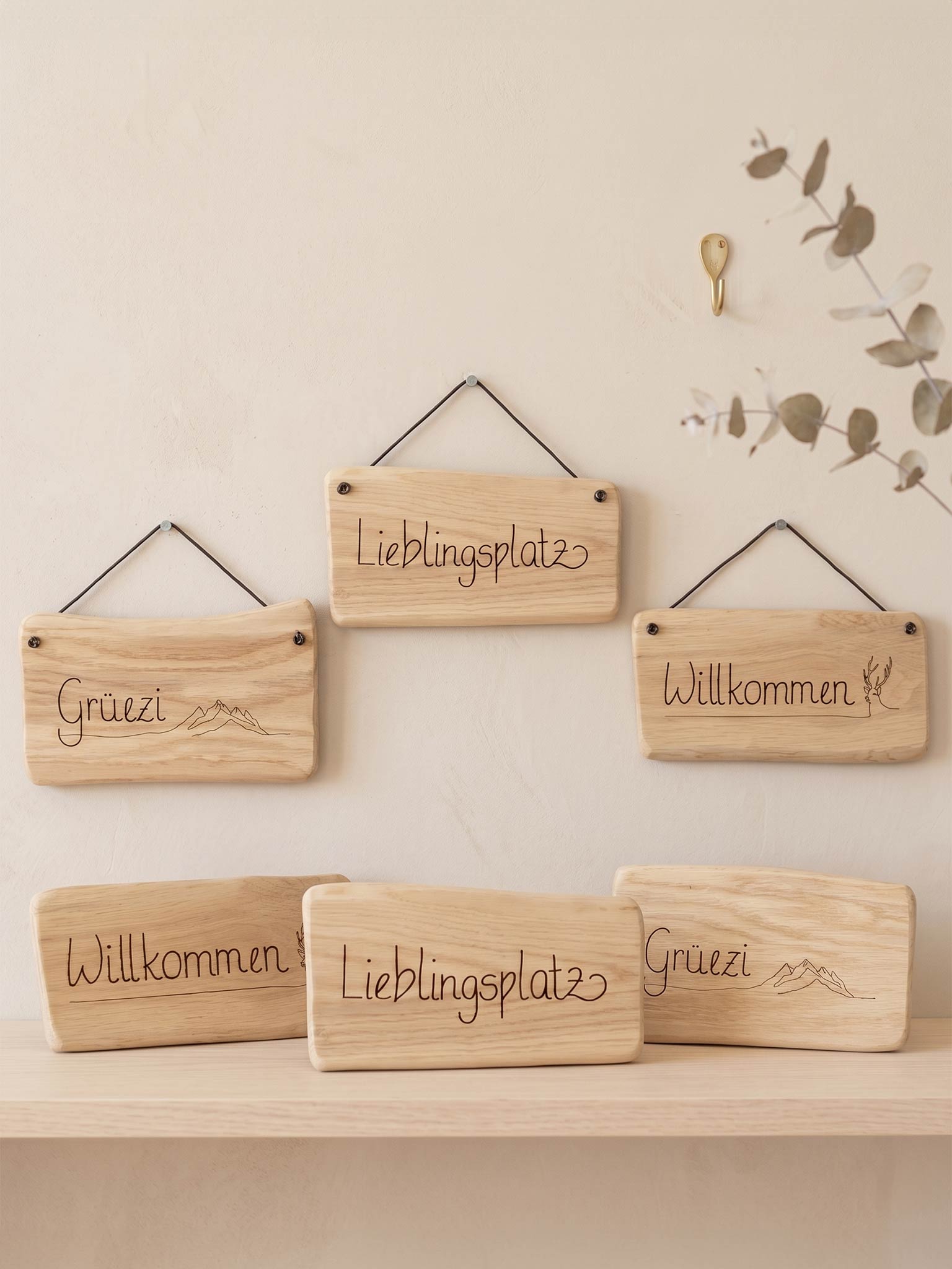 Holzschild mit Gravur – Roteiche mit Baumkante